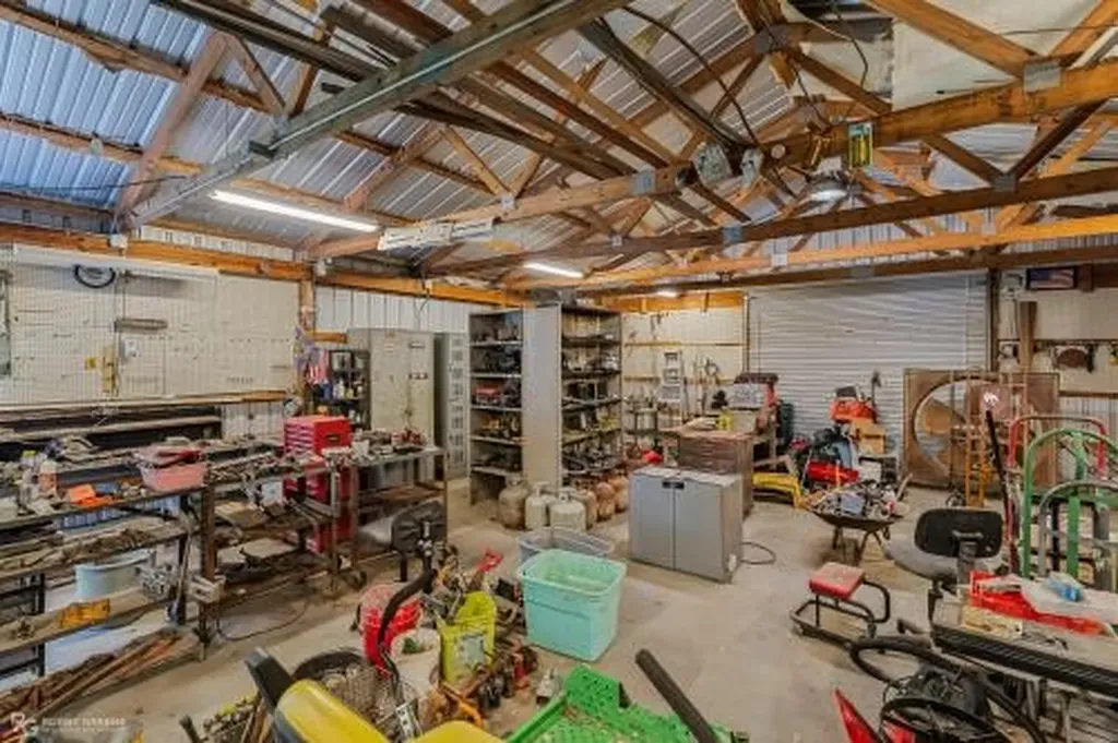 6386 Colquitt Road Keithville LA 71047