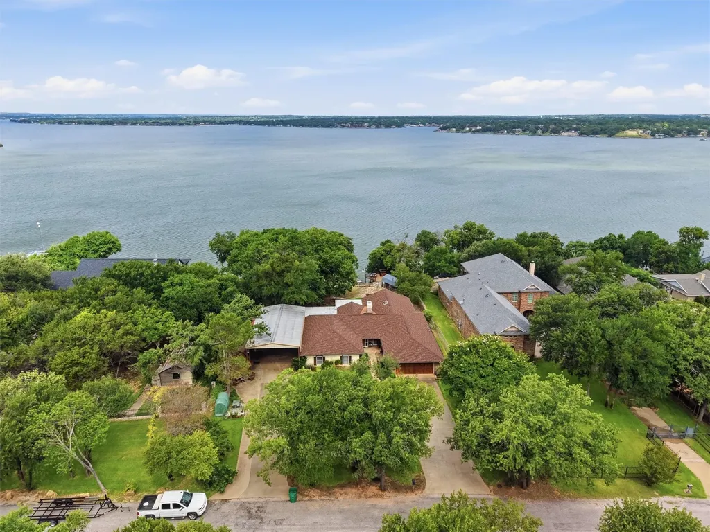 6426 Walters Bend Court Granbury TX 76049