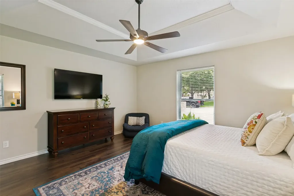 3709 Fieldcrest Lane Bedford TX 76021