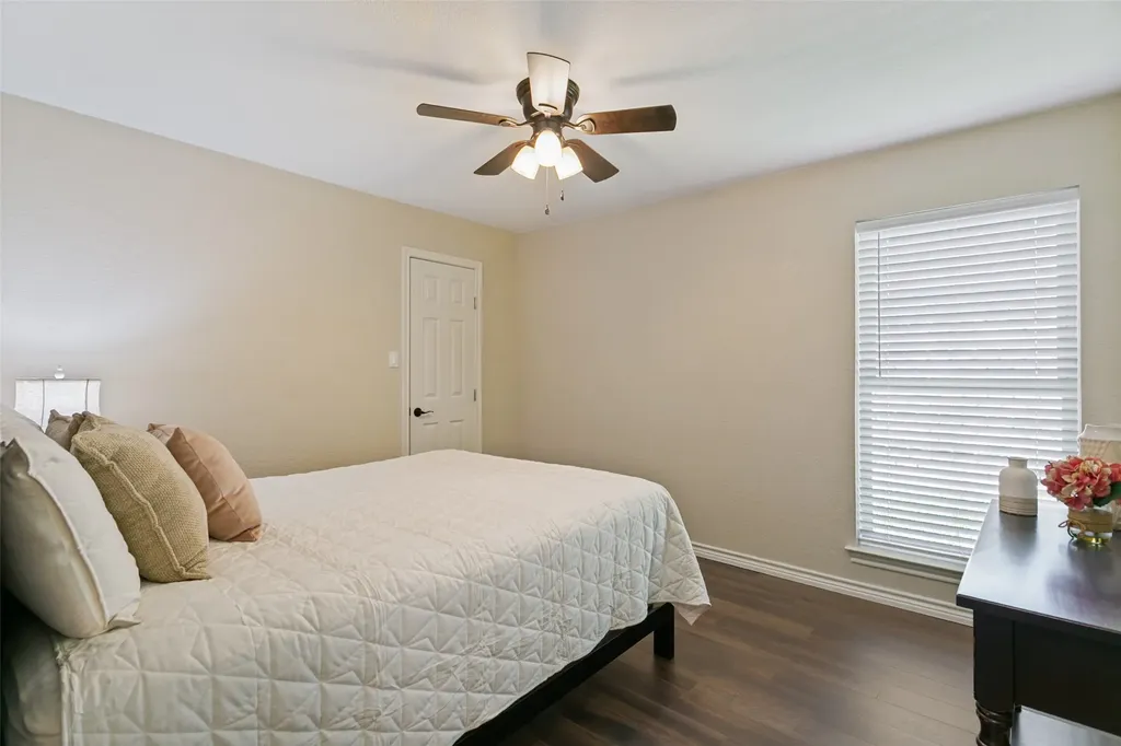 3709 Fieldcrest Lane Bedford TX 76021