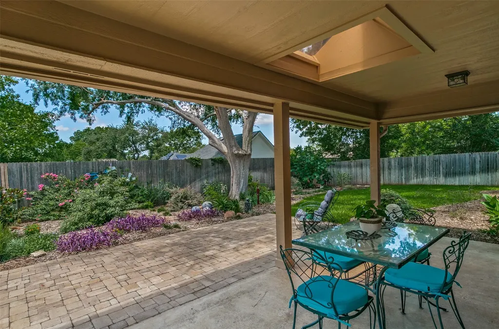 3709 Fieldcrest Lane Bedford TX 76021