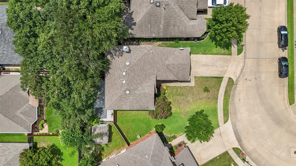 903 Summerbrook Drive Euless TX 76040