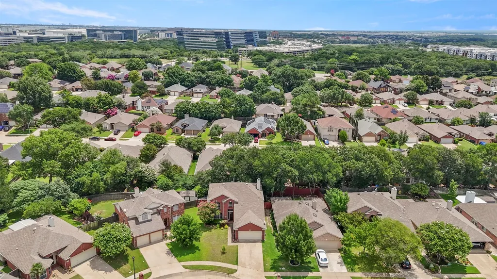 903 Summerbrook Drive Euless TX 76040