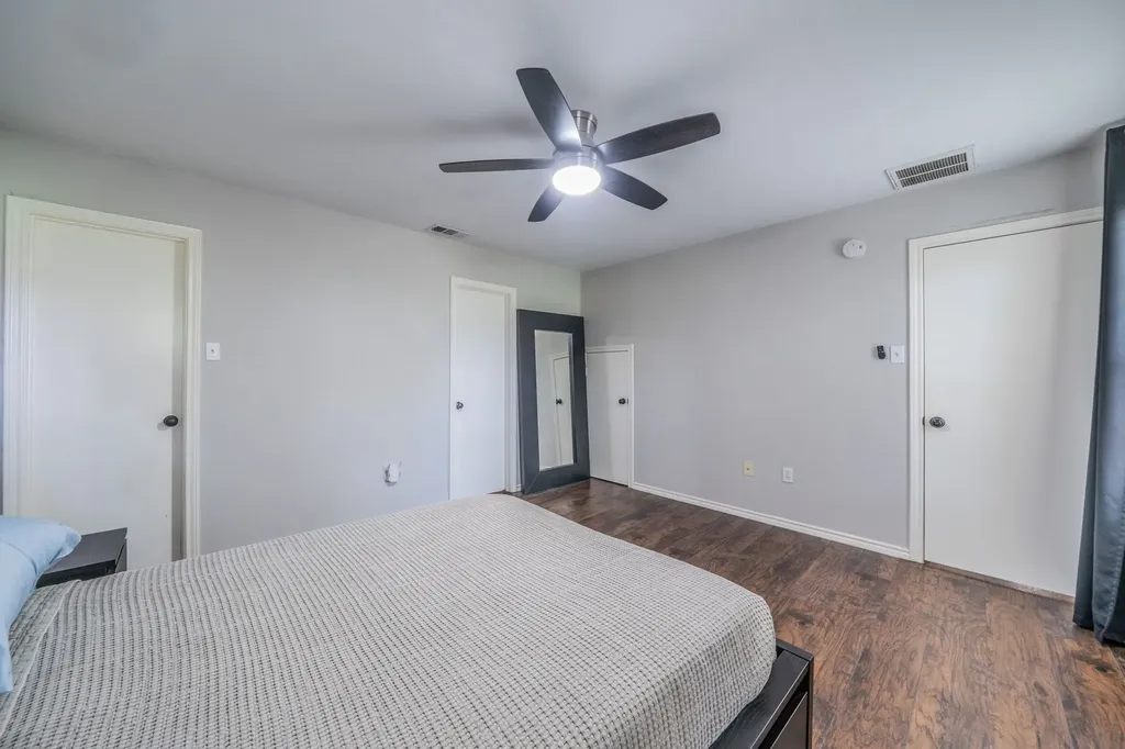 532 Rawls Circle Irving TX 75061