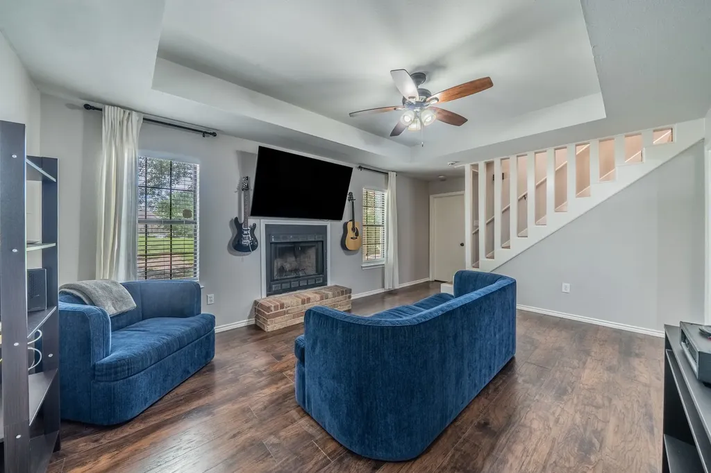 532 Rawls Circle Irving TX 75061