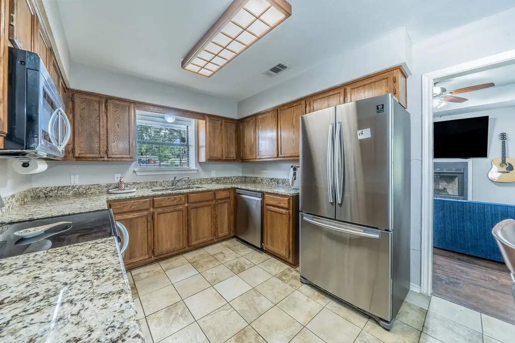 532 Rawls Circle Irving TX 75061