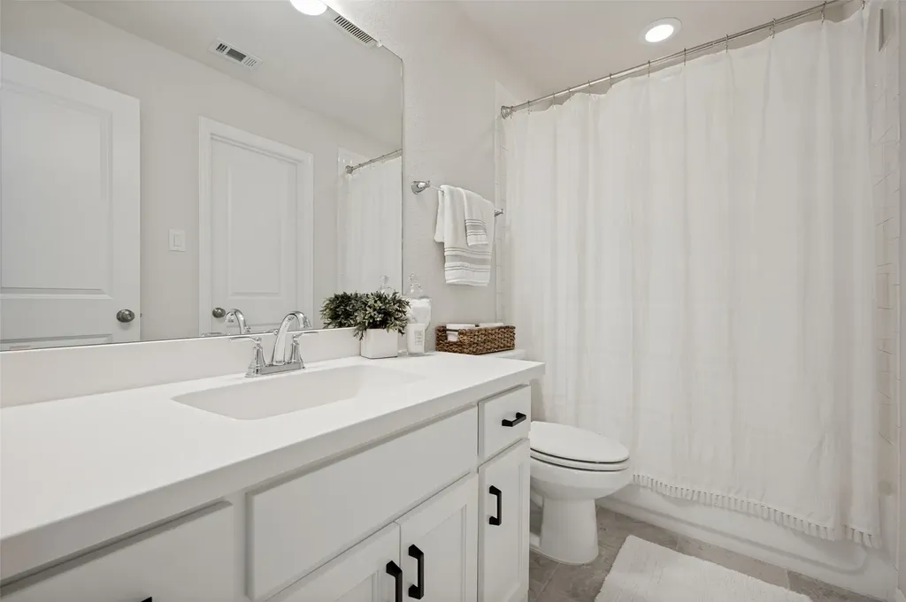 8440 Colburn The Colony TX 75056