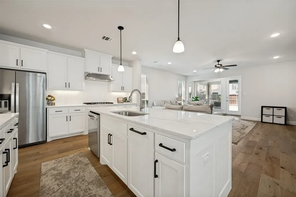 8440 Colburn The Colony TX 75056