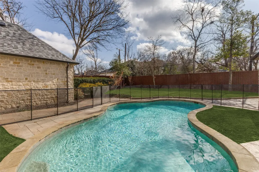 6416 Dykes Way Dallas TX 75230