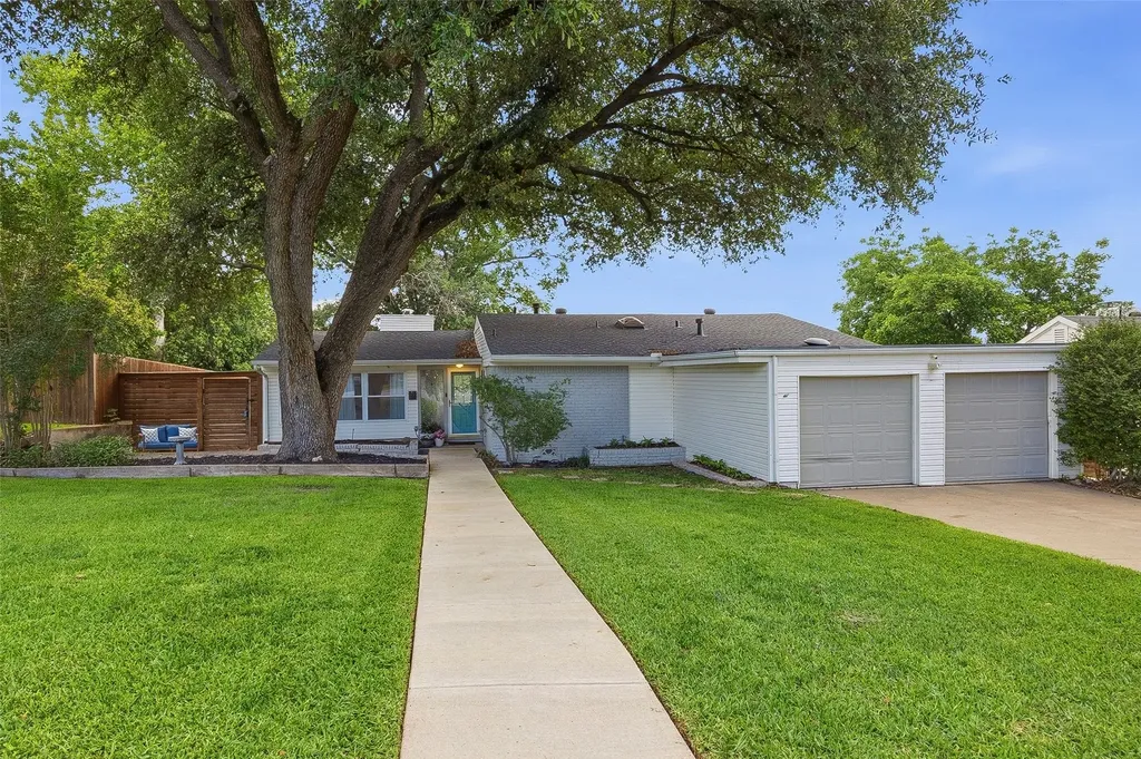 4817 Winthrop Avenue E Fort Worth TX 76116