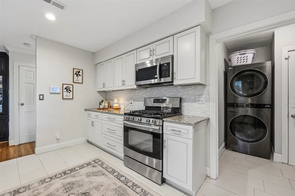 4817 Winthrop Avenue E Fort Worth TX 76116