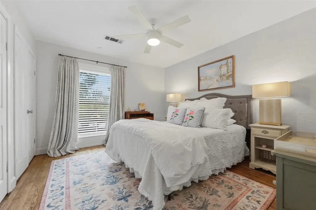 4817 Winthrop Avenue E Fort Worth TX 76116