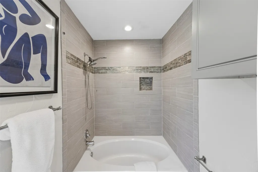 4817 Winthrop Avenue E Fort Worth TX 76116