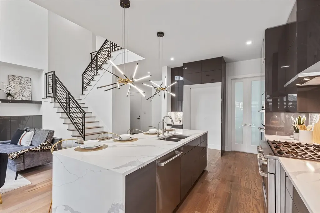 4711 Cowan Avenue Dallas TX 75209