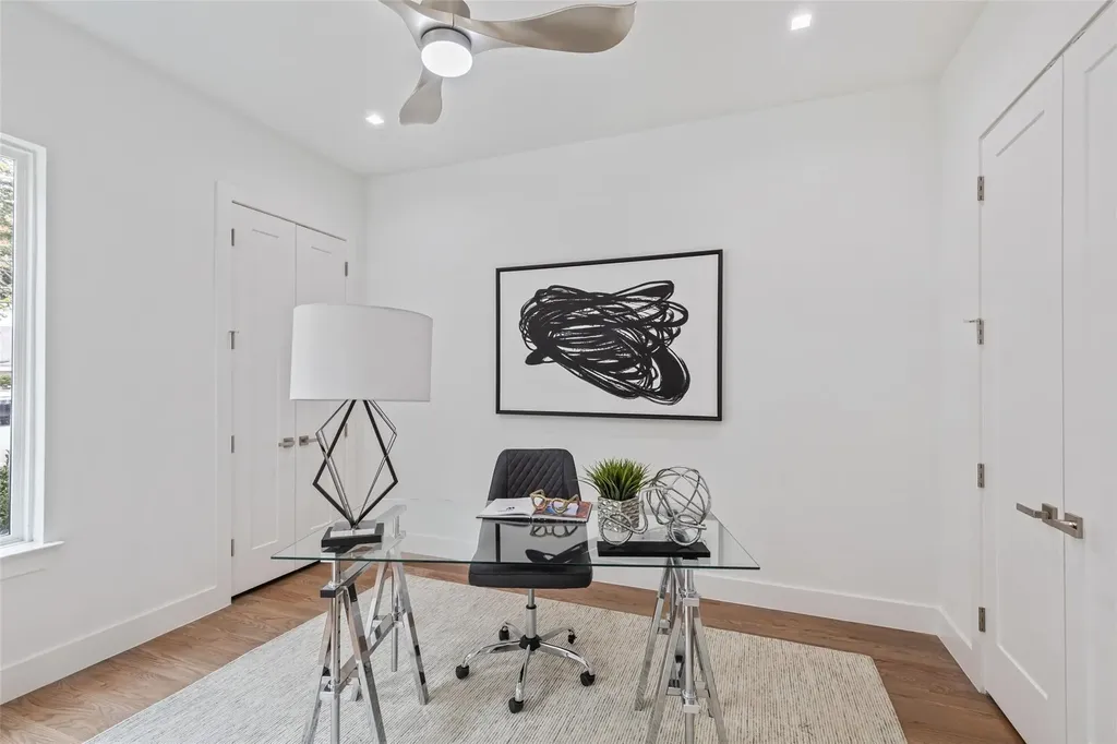 4711 Cowan Avenue Dallas TX 75209