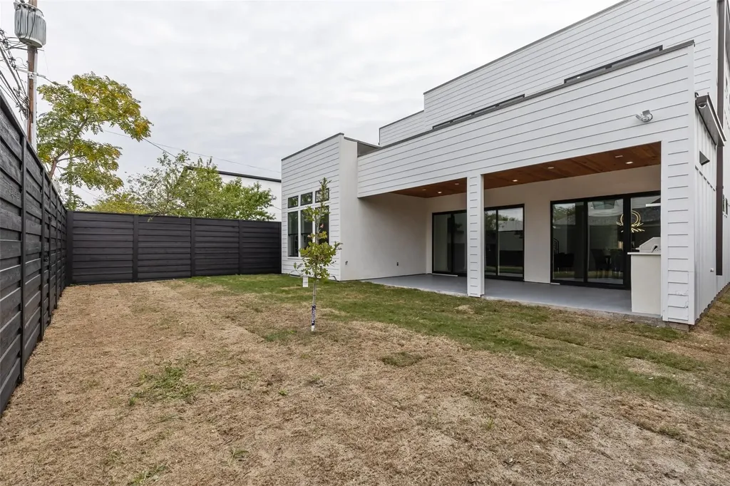 4711 Cowan Avenue Dallas TX 75209