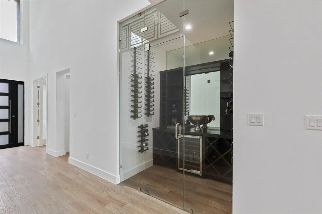 4711 Cowan Avenue Dallas TX 75209