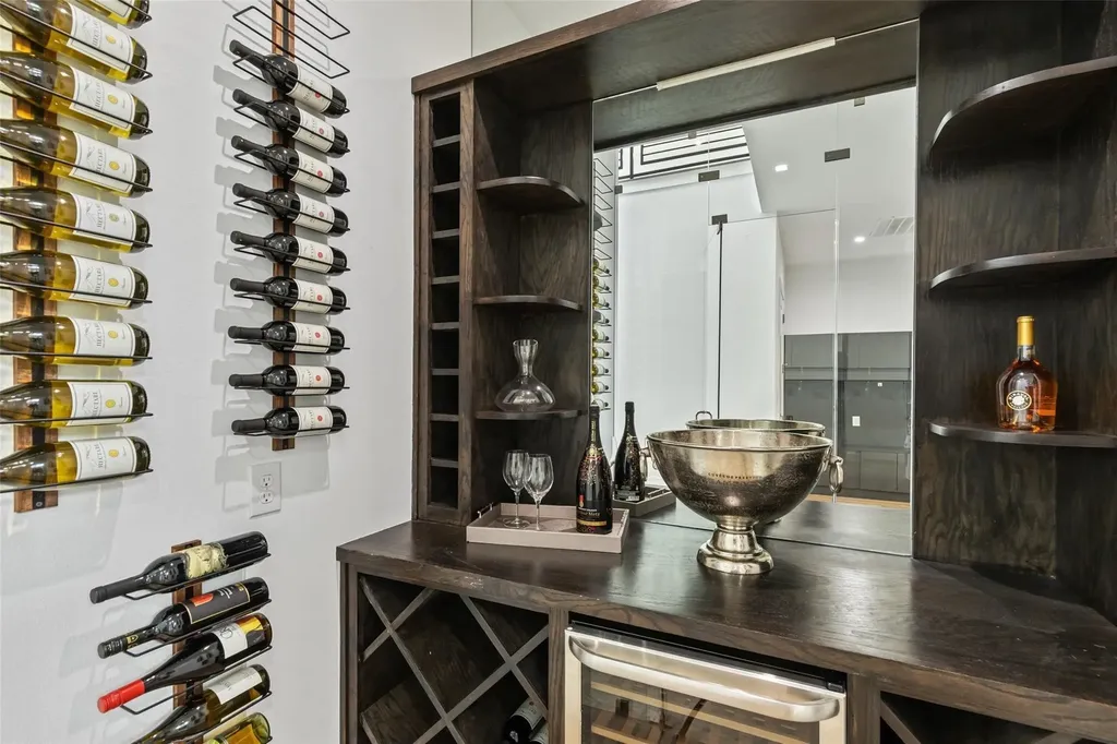 4711 Cowan Avenue Dallas TX 75209