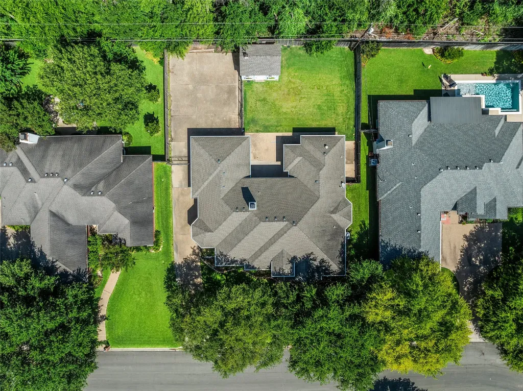 716 Meadow Mountain Drive Waco TX 76712