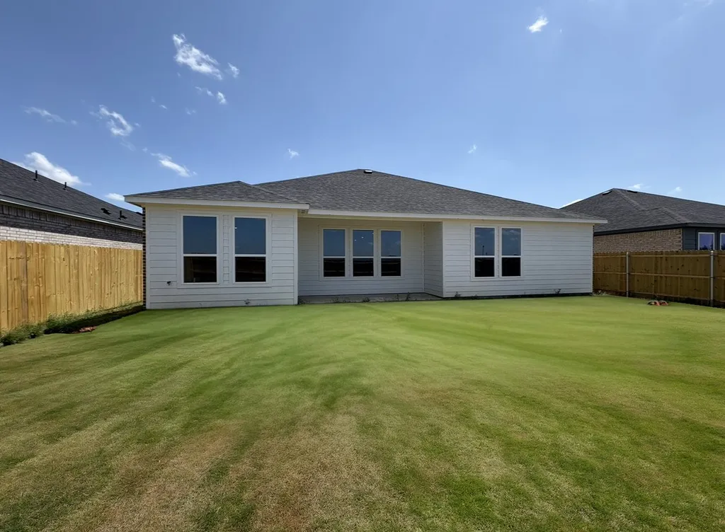 1011 Springview Lane Mabank TX 75147