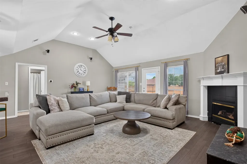 100 Radecke Road Krum TX 76249