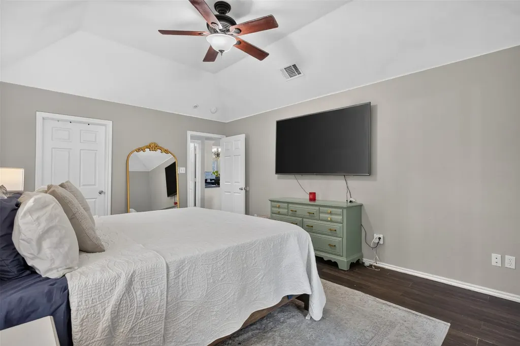 100 Radecke Road Krum TX 76249