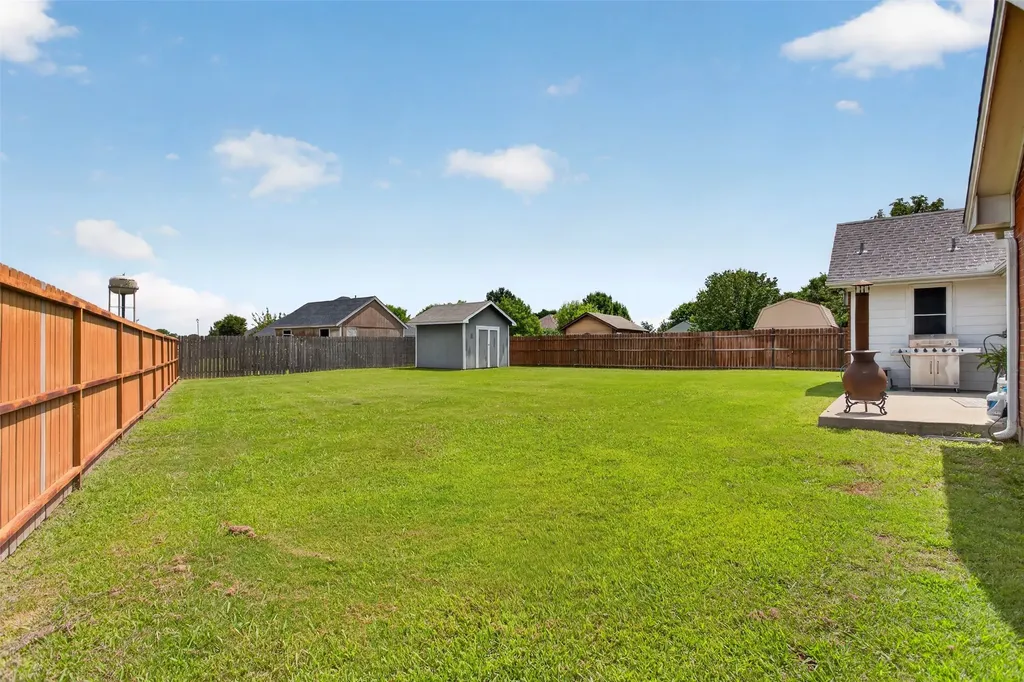 100 Radecke Road Krum TX 76249