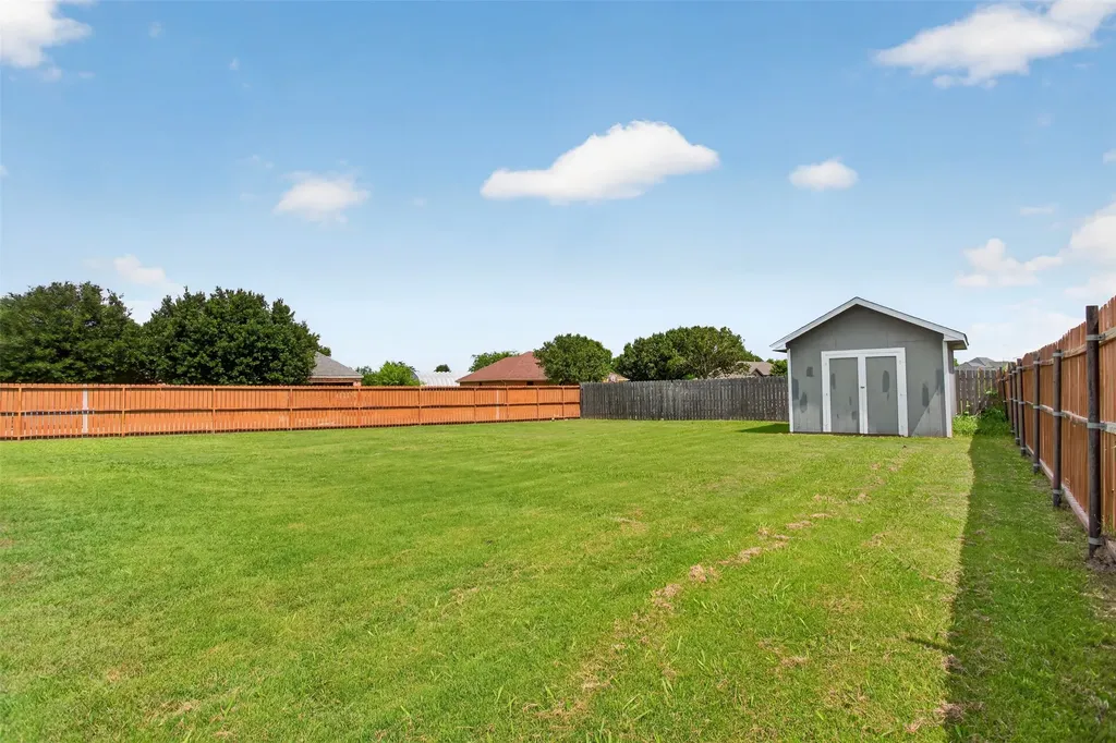 100 Radecke Road Krum TX 76249