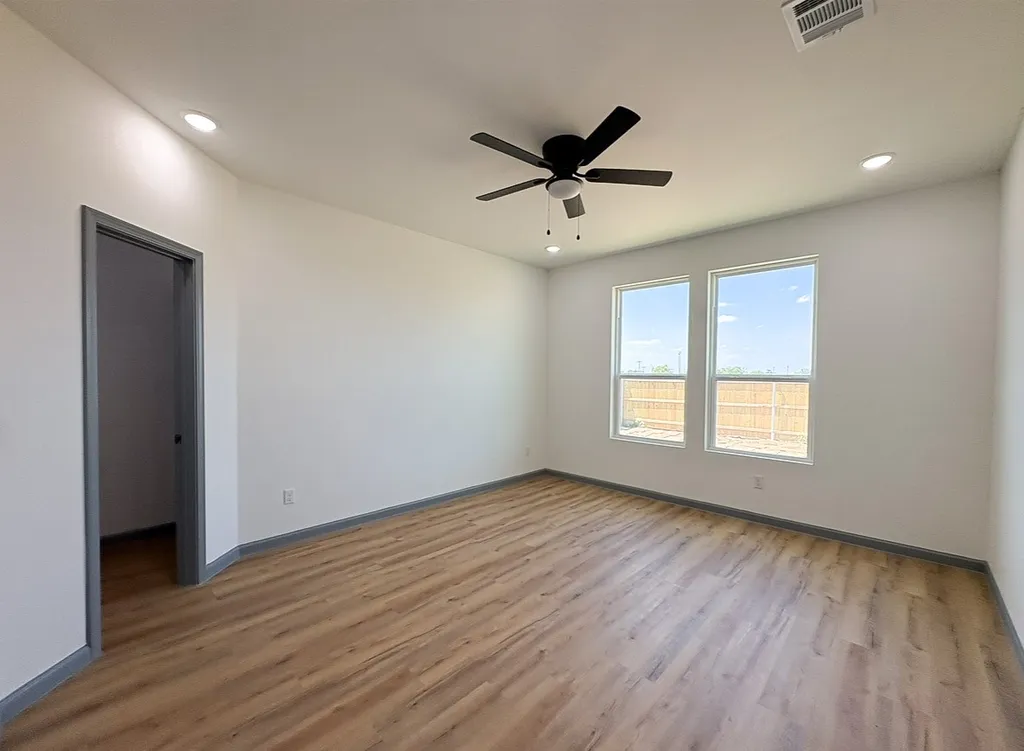 1009 Springview Lane Mabank TX 75147