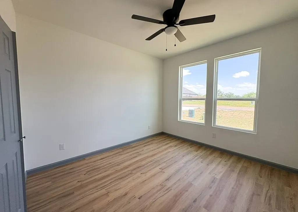 1009 Springview Lane Mabank TX 75147