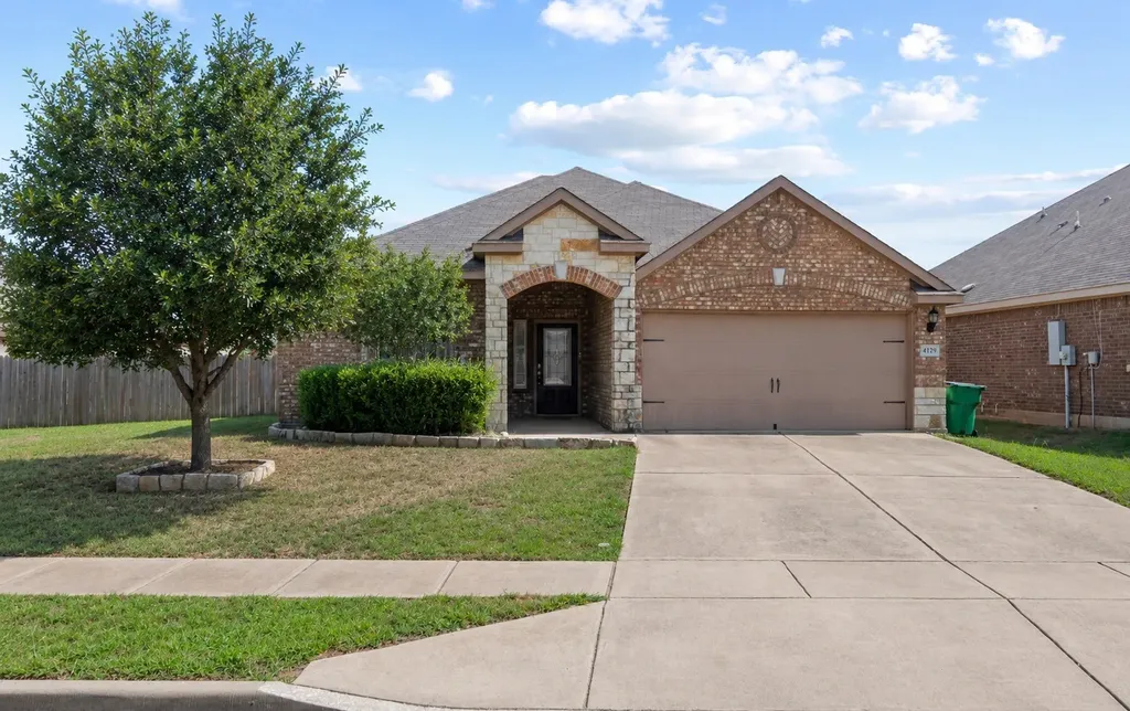 4129 Tower Lane Crowley TX 76036