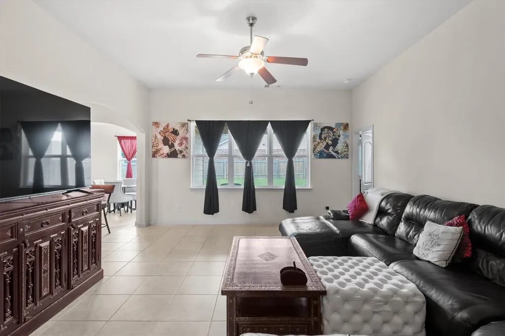 4129 Tower Lane Crowley TX 76036