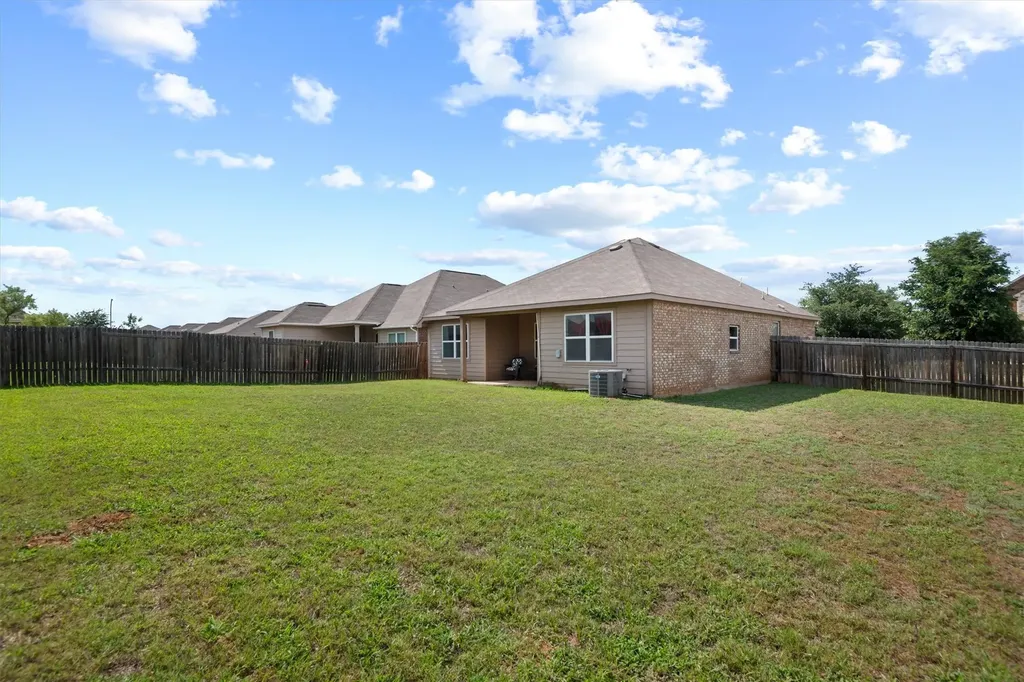 4129 Tower Lane Crowley TX 76036