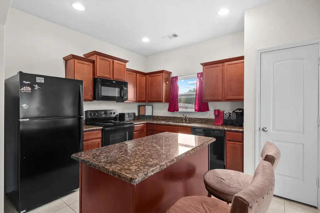 4129 Tower Lane Crowley TX 76036