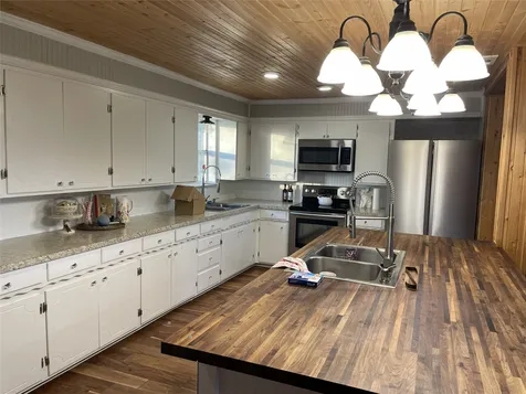 429 Hcr 1227 Whitney TX 76692