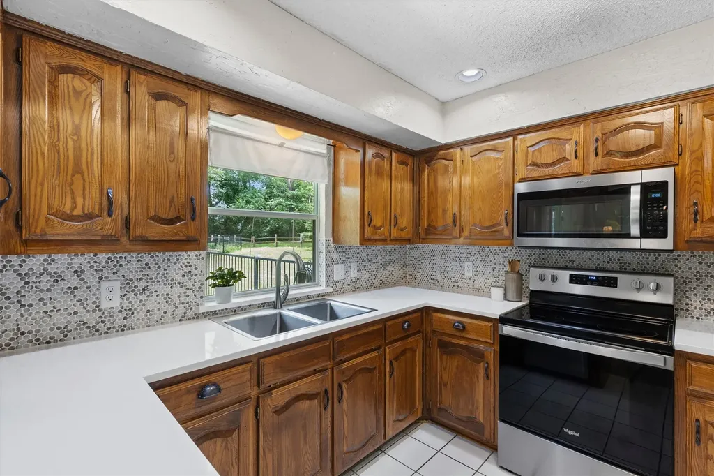 1 Cedar Bend Trail Lucas TX 75002