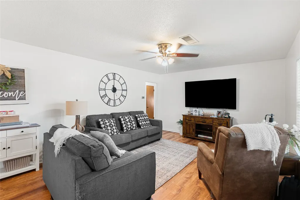 603 E 5th Street Muenster TX 76252