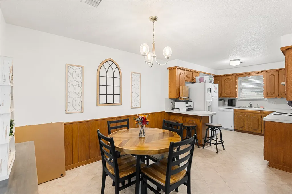 603 E 5th Street Muenster TX 76252