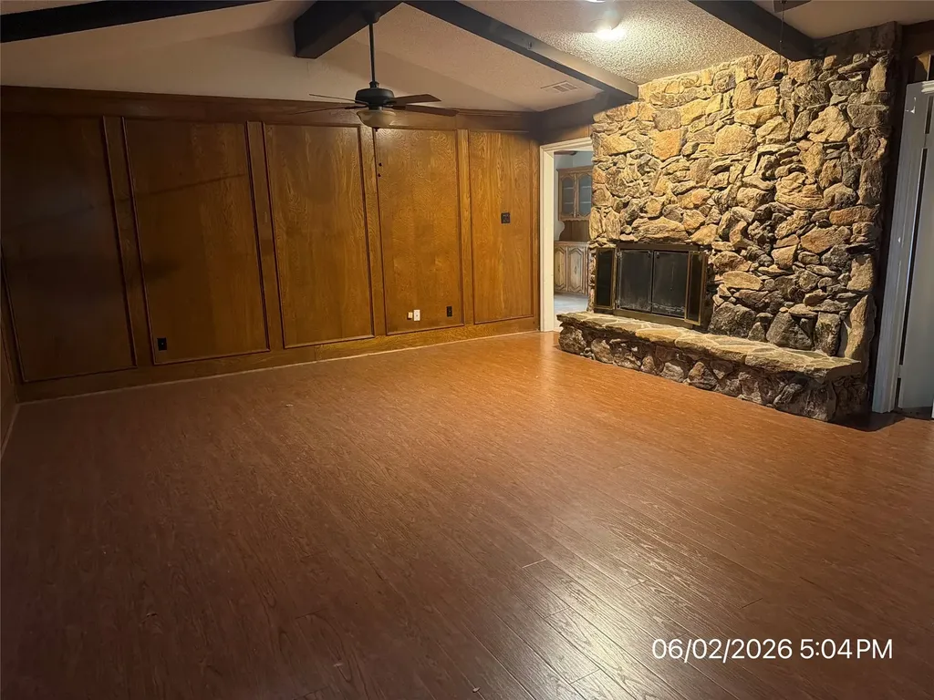 103 Red Bud Court Oak Leaf TX 75154