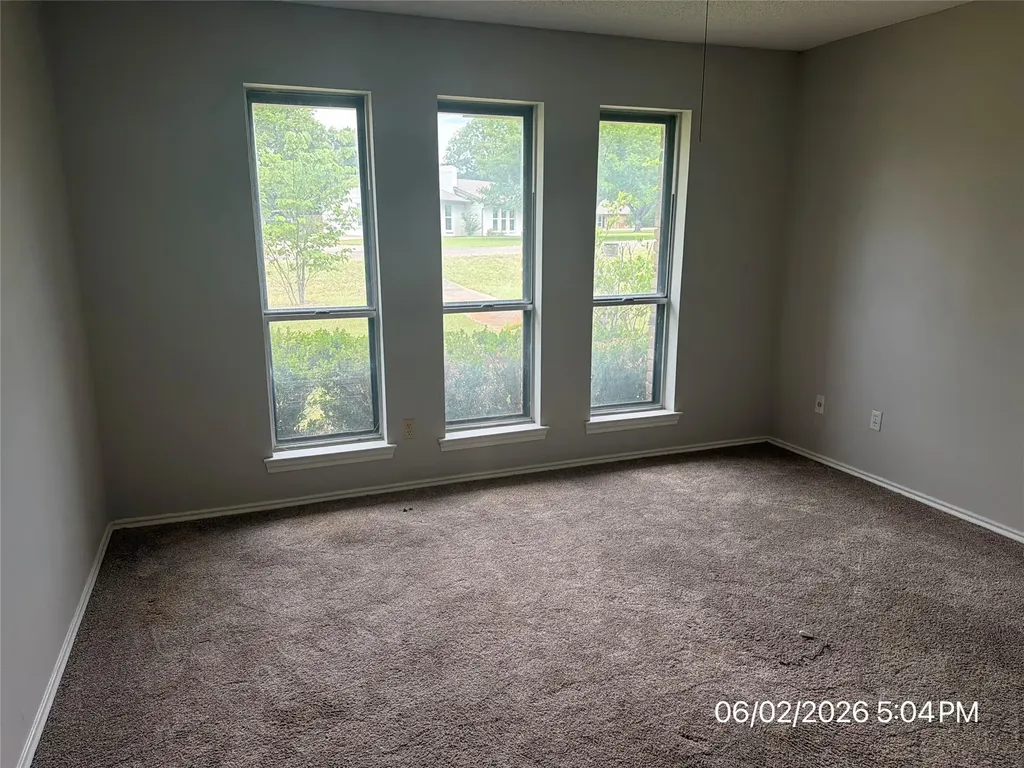 103 Red Bud Court Oak Leaf TX 75154