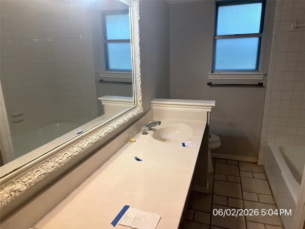 103 Red Bud Court Oak Leaf TX 75154