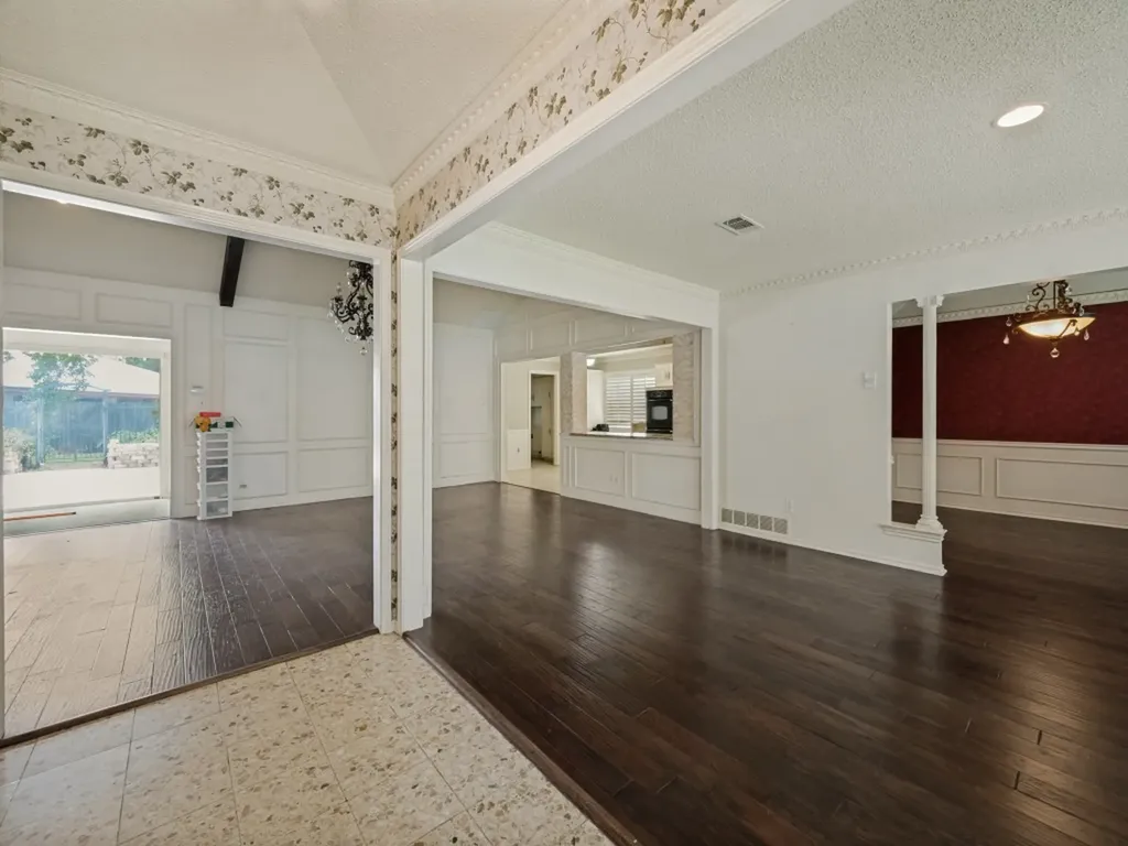 1404 Paisley Drive Arlington TX 76015