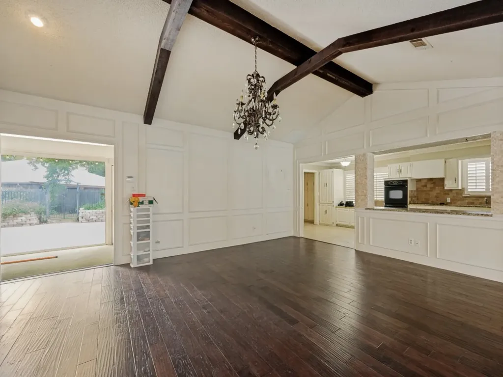 1404 Paisley Drive Arlington TX 76015