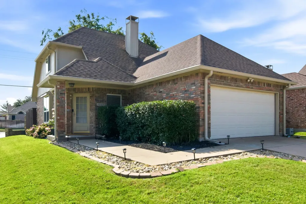2069 Stillwater Place Lewisville TX 75067