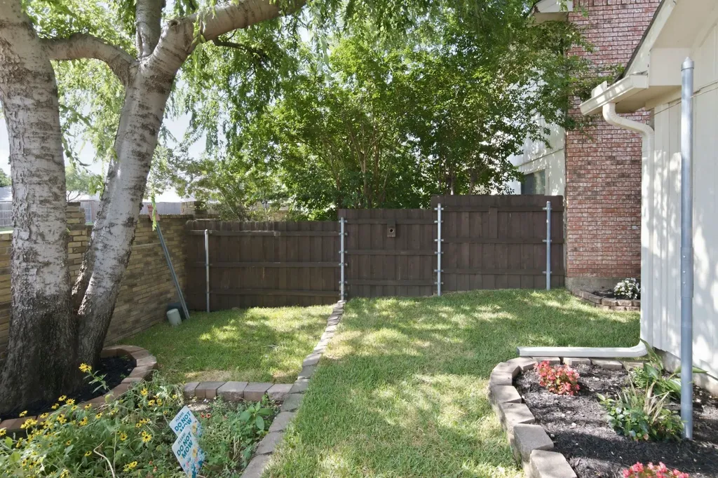 2069 Stillwater Place Lewisville TX 75067