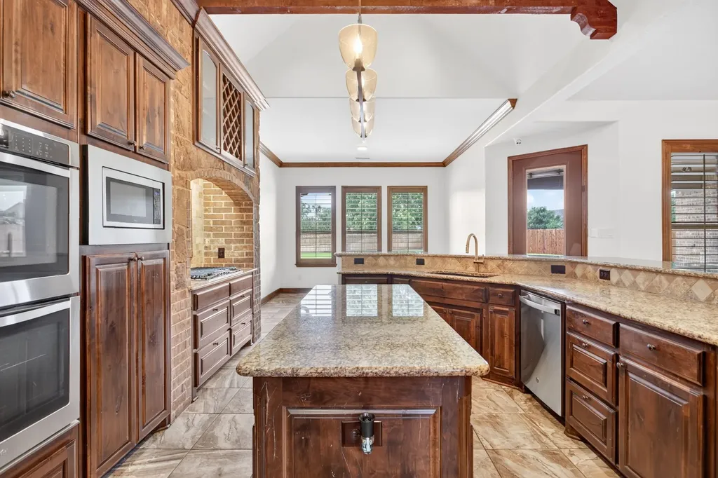 1201 Bluff Springs Drive Fort Worth TX 76052
