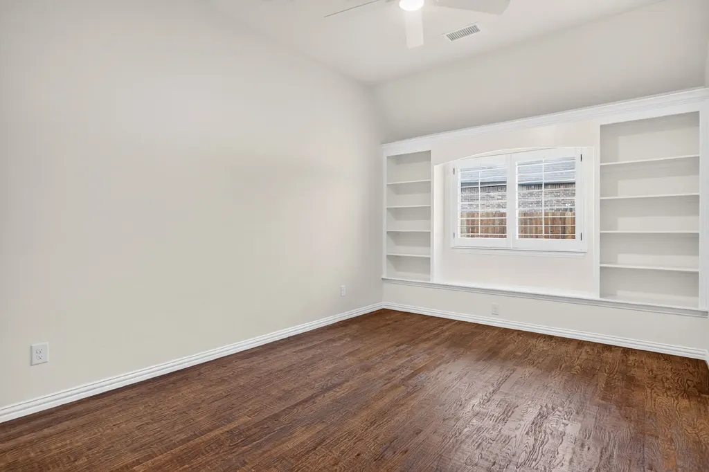 1201 Bluff Springs Drive Fort Worth TX 76052