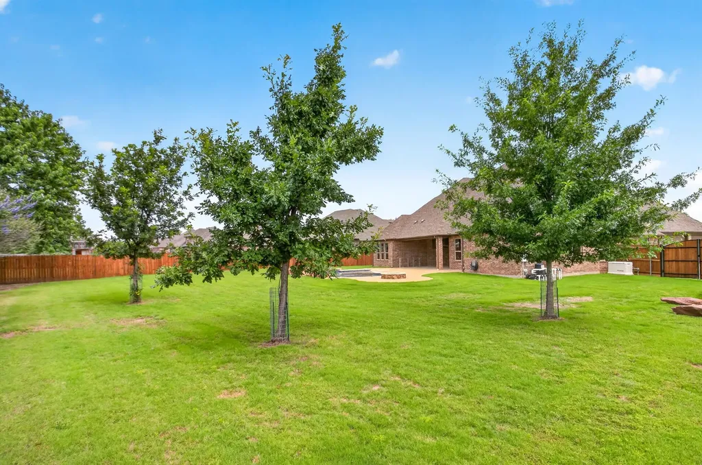 1201 Bluff Springs Drive Fort Worth TX 76052