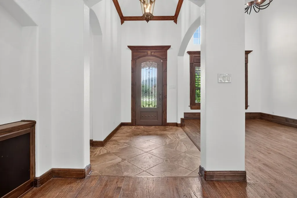 1201 Bluff Springs Drive Fort Worth TX 76052