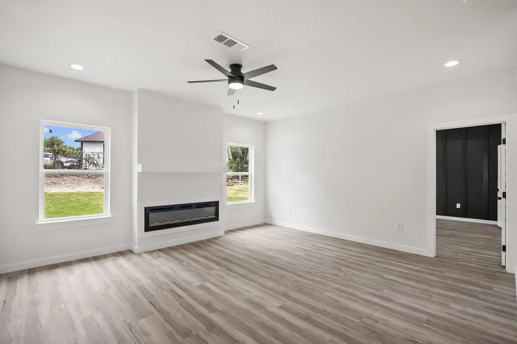 3005 Hanna Avenue Fort Worth TX 76106